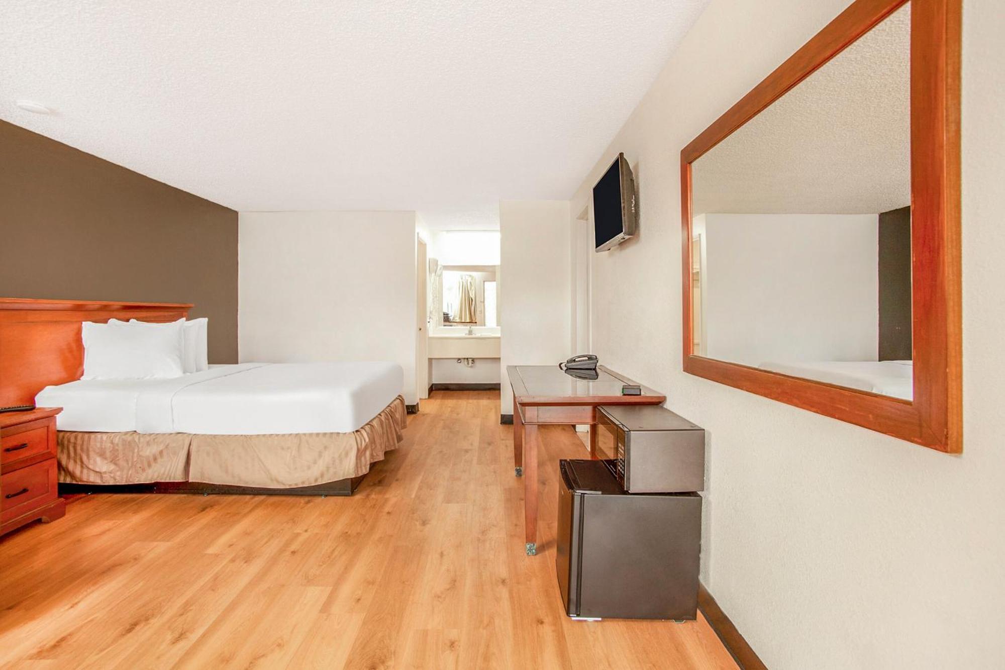 Oyo Hotel Сентрейлія Екстер'єр фото
